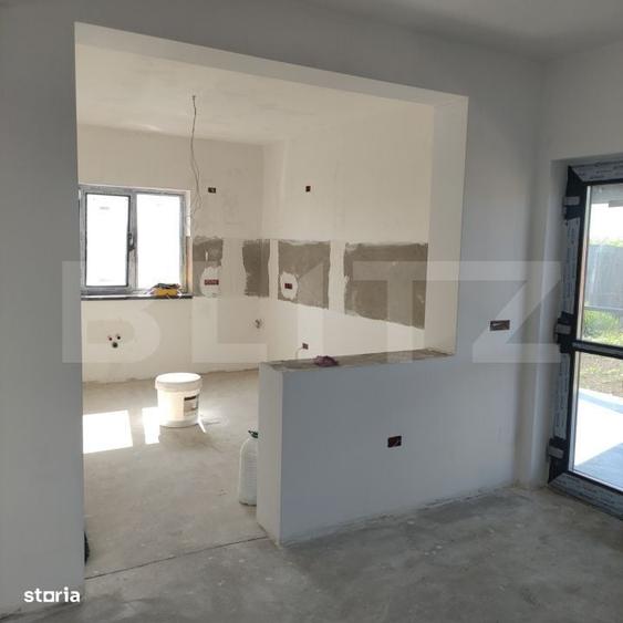 Casă cu 4 camere în Cornești