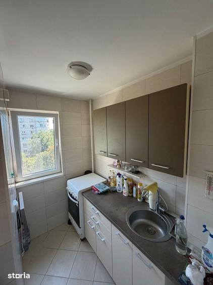 Vanzare Garsonieră renovată, 31 mp, 75 m metrou Favorit, balcon, AC - 12