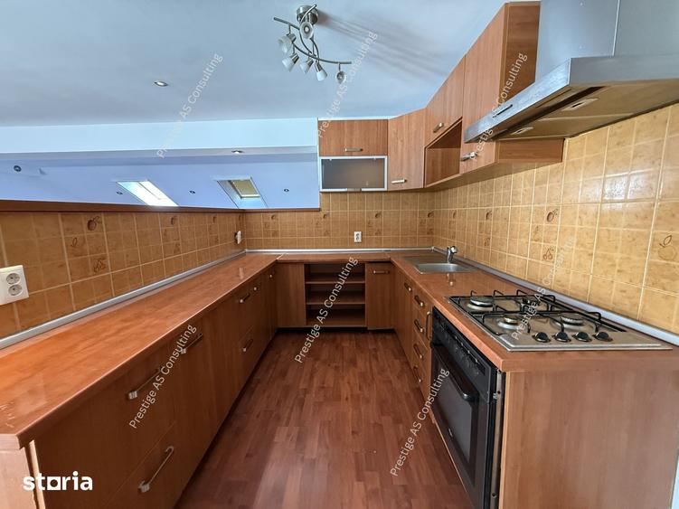 Casă cu 4 camere cu Teren 408 Mp în Elisabetin