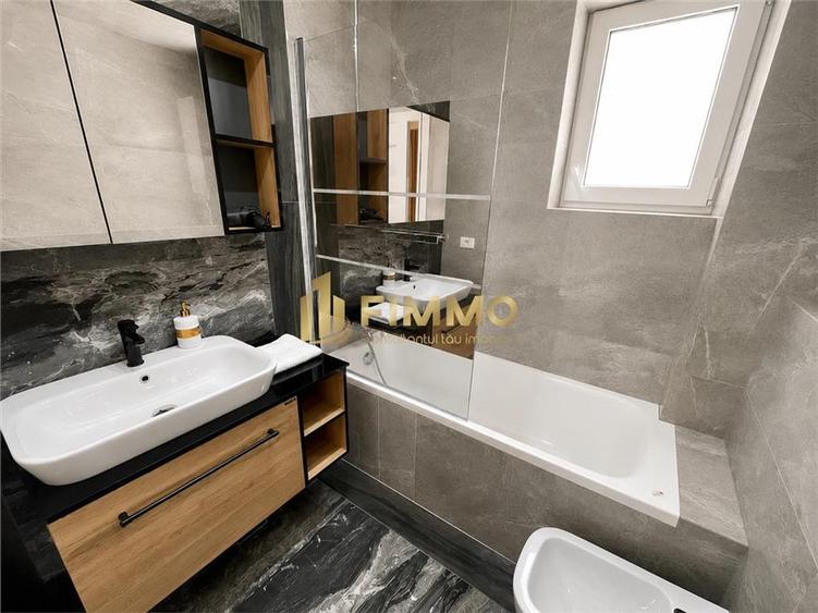 Apartament cu 3 camere decomandat în Vest