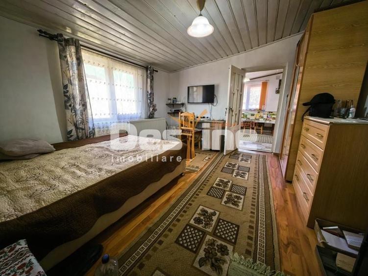 Casă individuală cu 4 camere cu Canalizare în Horpaz