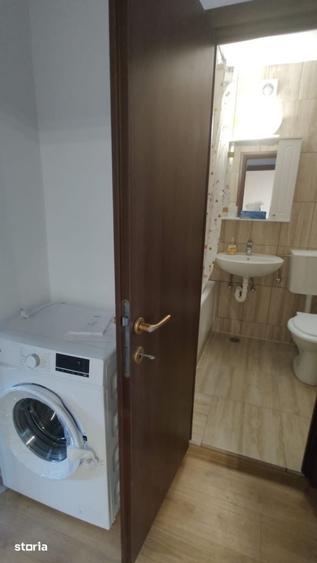 Apartament cu 3 camere decomandat în Drumul Taberei