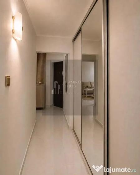 Apartament cu 3 camere decomandat în Titan