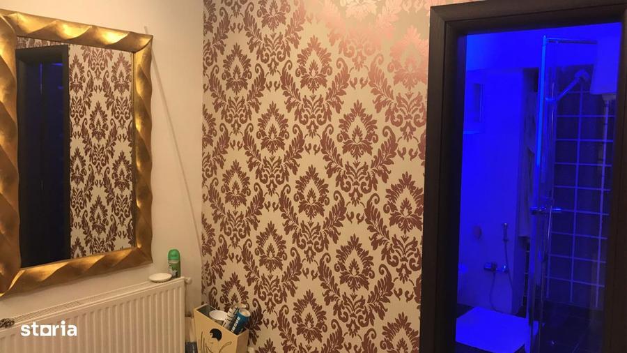 Apartament cu 6 camere în Faleza Nord