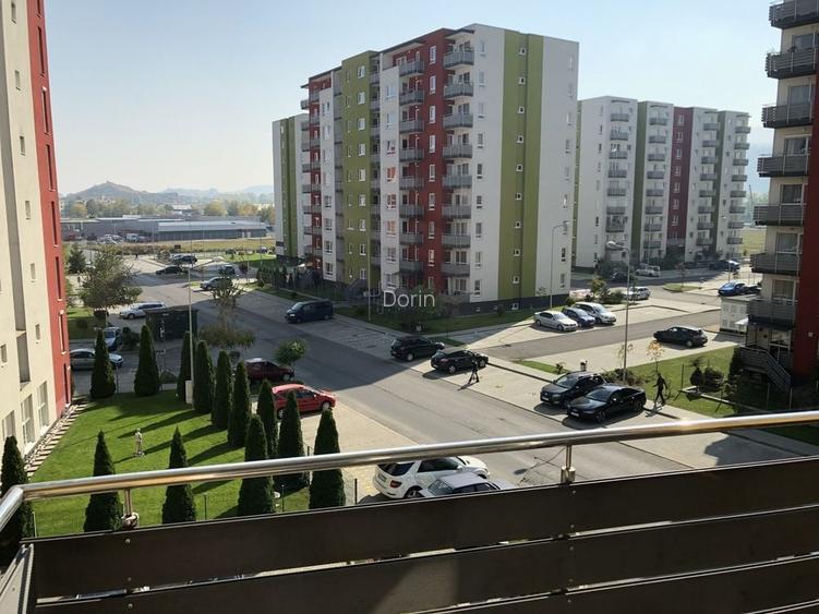 Inchiriez apartament 2 camere Avantgarden Bartolomeu cu loc parcare si dressing