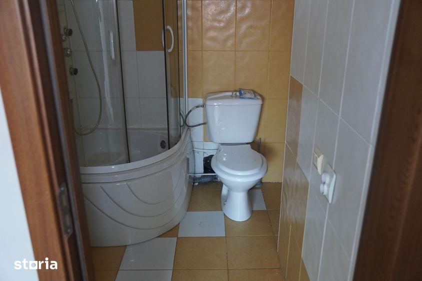 Casă cu 7 camere cu Teren 270 Mp în Grozăvești