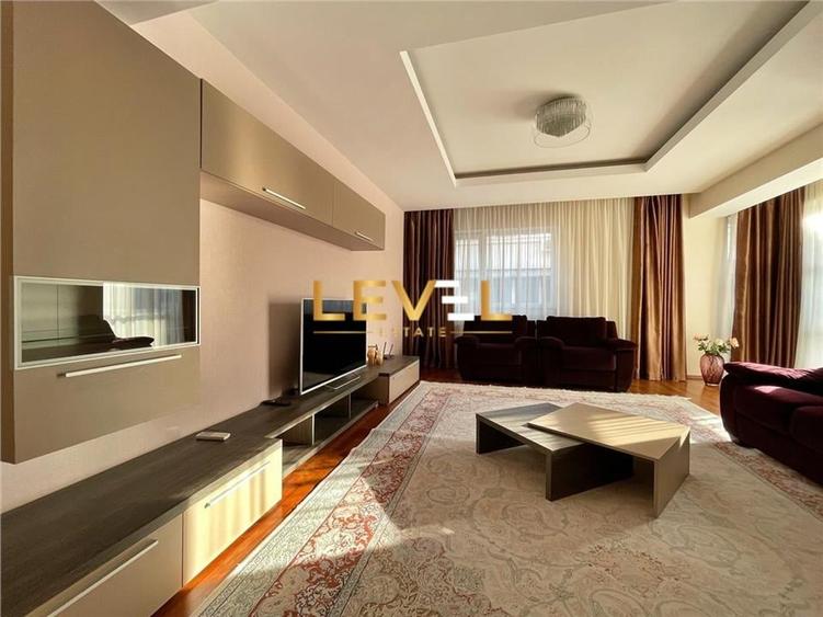 Apartament cu 3 camere decomandat în Herăstrău