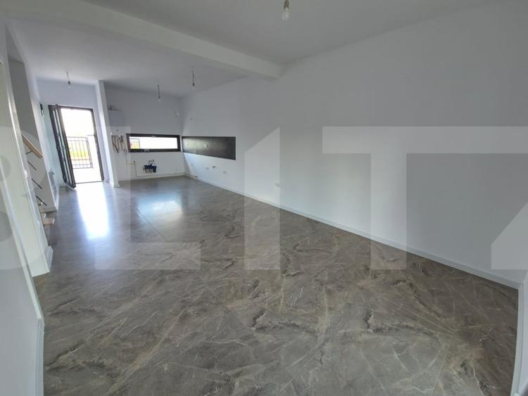 Duplex cu 4 camere cu Teren 300 Mp în Moșnița Nouă