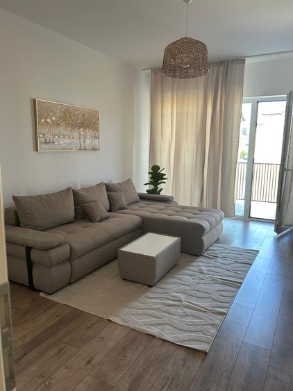 Apartament cu 2 camere decomandat în Giroc