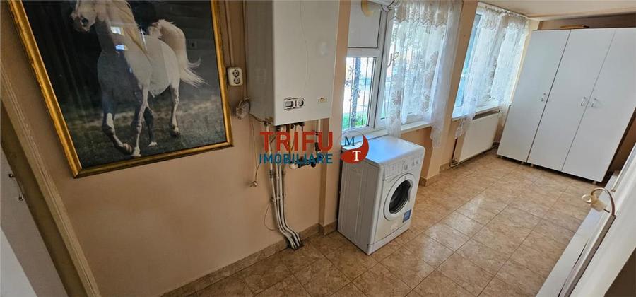 Apartament cu 3 camere decomandat, mobilat în Tolstoi
