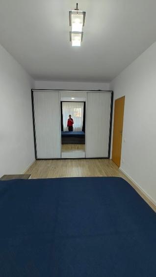 Apartament cu 2 camere semidecomandat, mobilat în Central