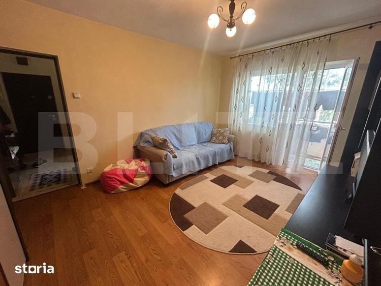 Apartament cu 2 camere semidecomandat în Micro 9