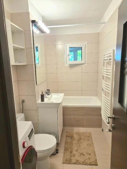 Apartament cu 2 camere, mobilat în Tractorul