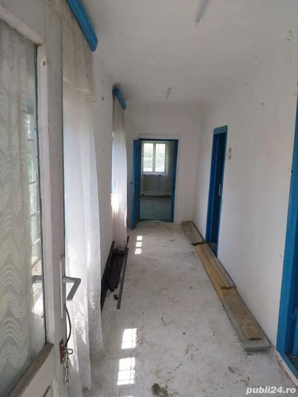 Casă cu 3 camere cu Teren 2500 Mp în Moșești