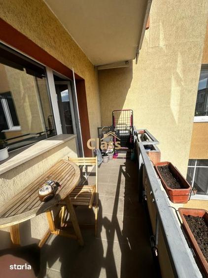 Apartament cu 4 camere decomandat, mobilat în Bulgaria