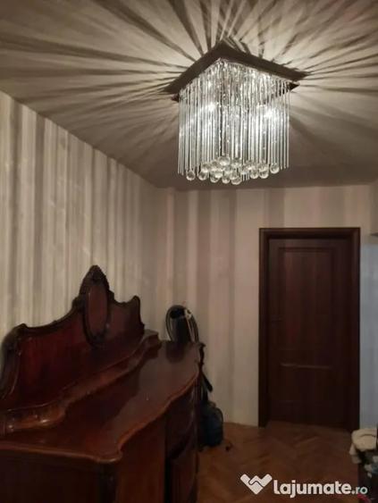 Apartament cu 4 camere decomandat în Grigorescu