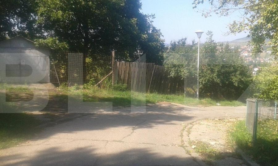 Teren Construcții intravilan de 2042 mp, în Gruia