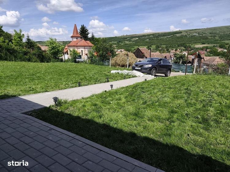 Casă cu 2 camere decomandat în Ruși