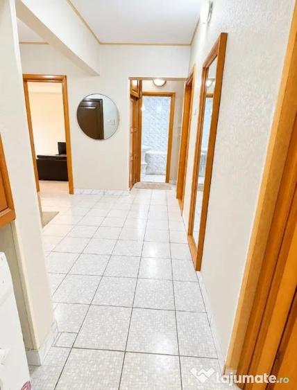 Apartament cu 4 camere decomandat în Burdujeni