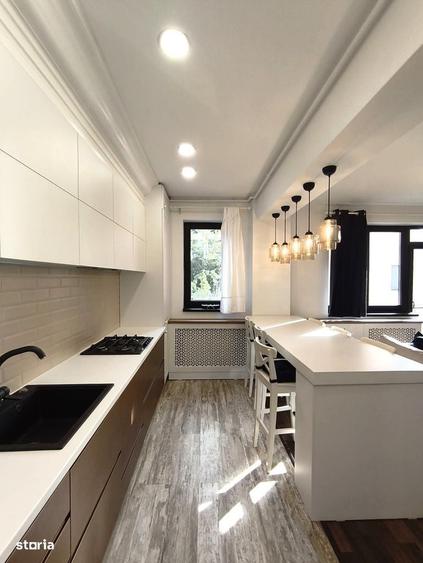 Apartament cu 3 camere decomandat în Central