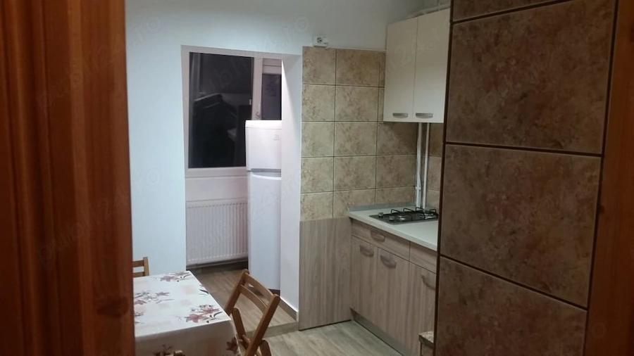 Apartament cu 2 camere decomandat în Lipovei