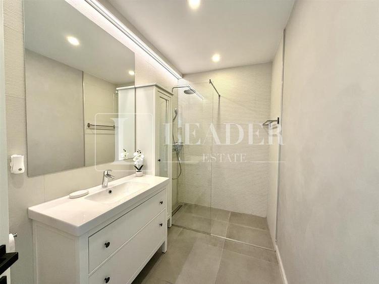 Apartament cu 2 camere semidecomandat, mobilat în Central