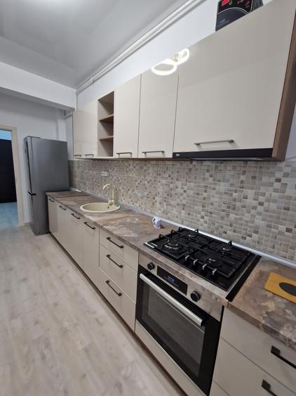 Apartament cu 2 camere decomandat în Palazu Mare