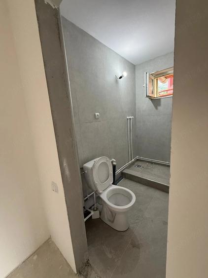 Apartament cu 3 camere semidecomandat în Cavnic