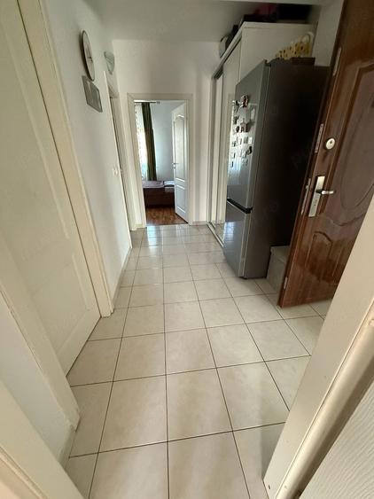 Apartament cu 3 camere decomandat în Nord