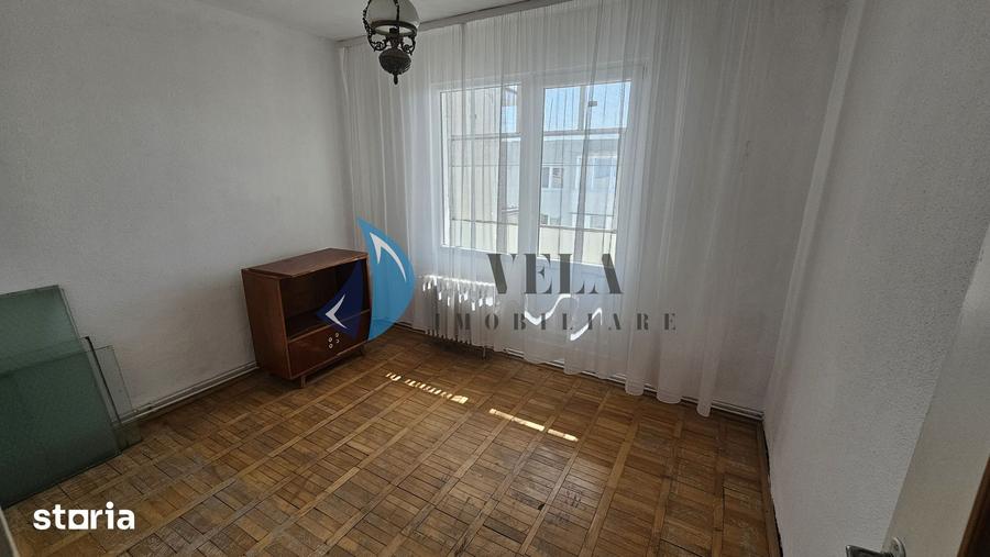 Apartament cu 4 camere decomandat în Reghin