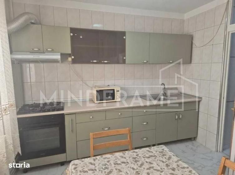 Apartament cu 3 camere în Eroii Revoluției