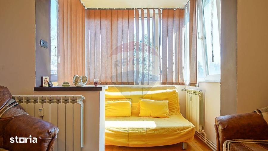 Apartament cu 2 camere semidecomandat, mobilat în Est