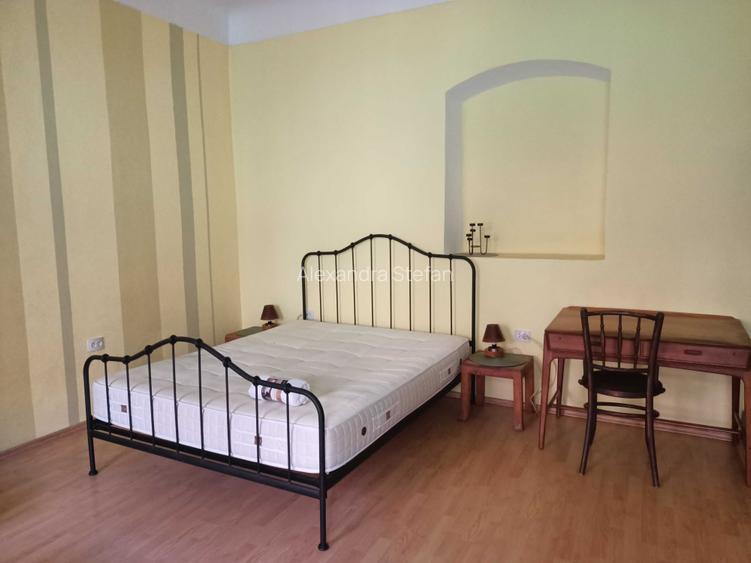 Apartament 1 camera de inchiriat ultracentral Sibiu, Pietonala Balcescu- centrul istoric, 45 mp