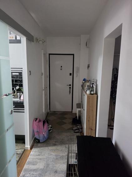 Apartament cu 3 camere decomandat, mobilat în Mărăști
