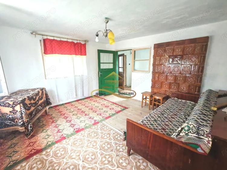 Casă cu 4 camere cu Teren 3300 Mp în Țârdenii Mari