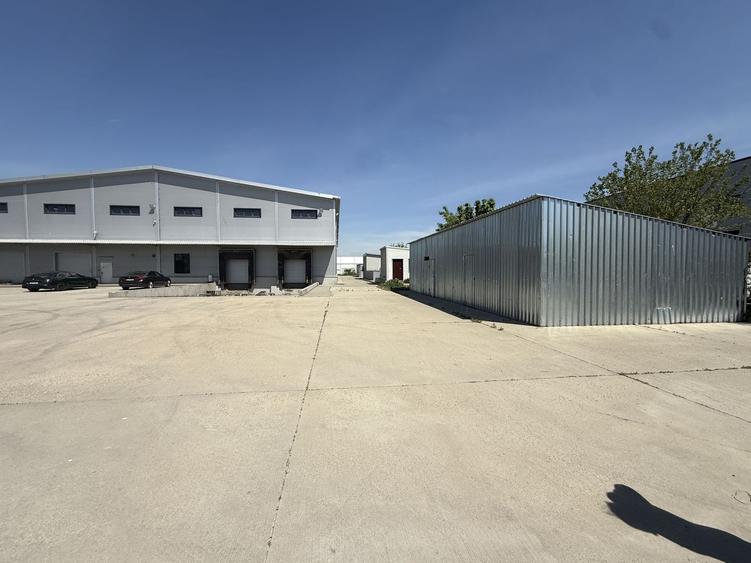 Spațiu industrial, de 5,000 mp, în Dragomirești-Vale