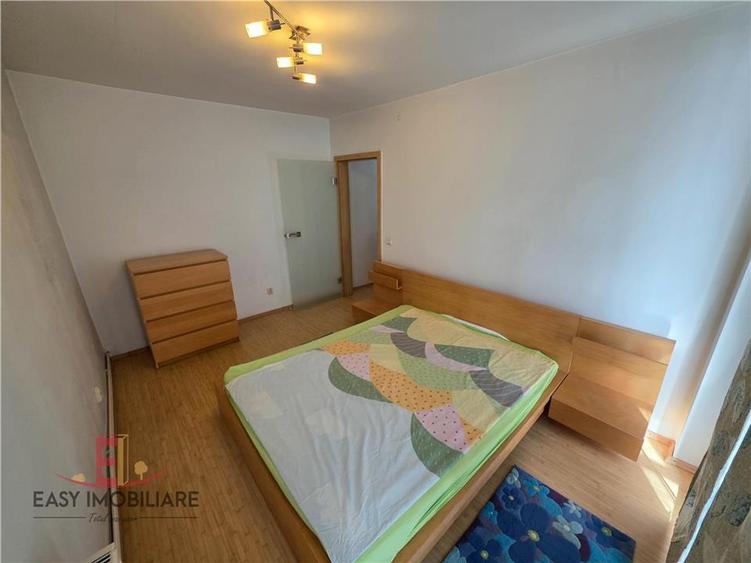 Apartament cu 3 camere decomandat în Tudor