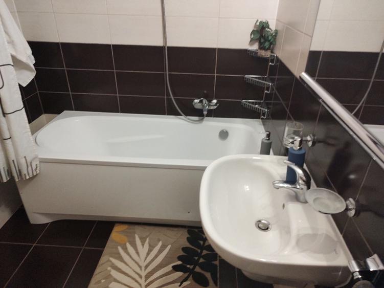 Apartament cu 2 camere decomandat în Avantgarden