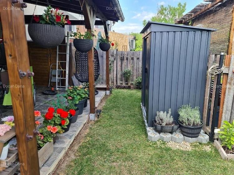 Apartament cu 3 camere decomandat, mobilat în Tunari