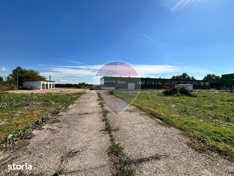 Spațiu comercial, de 2,900 mp, în Valea Călugărească