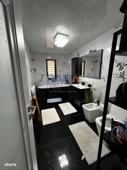 Casă cu 3 camere în Central