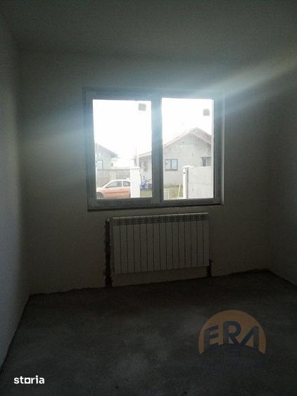 Casă cu 3 camere cu Teren 500 Mp în Sântandrei