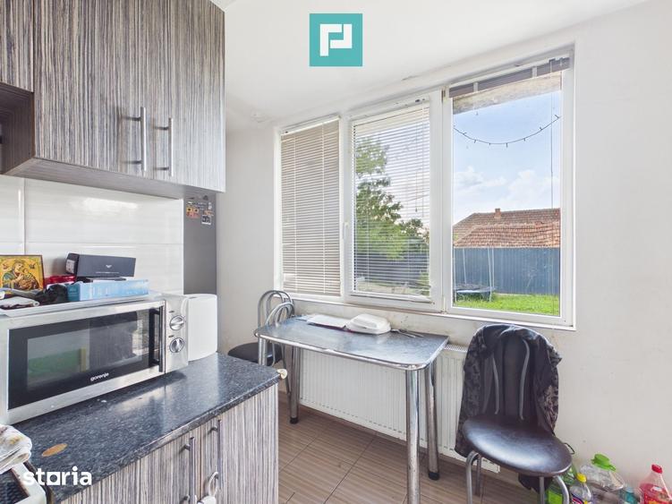 Casă cu 2 camere cu Teren 1800 Mp în Hidiș