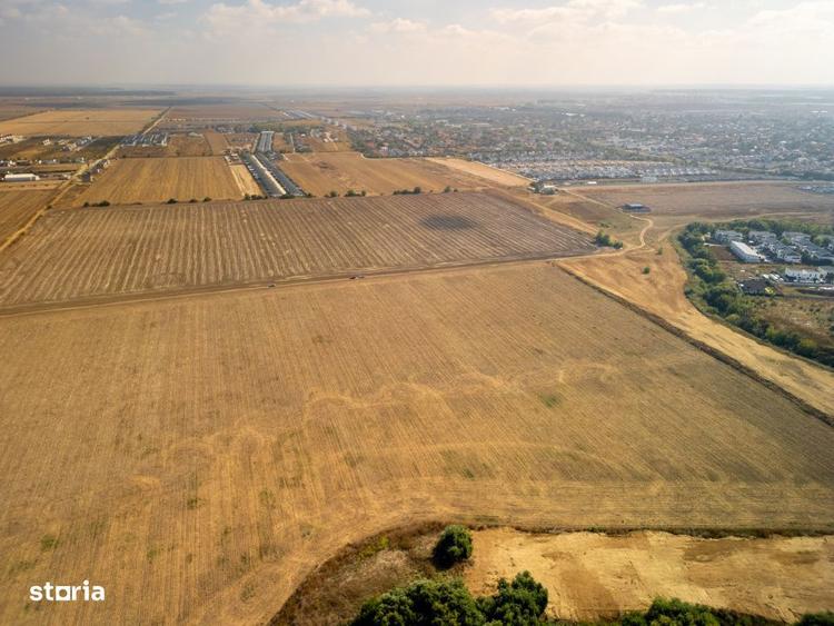 Teren de 16500 mp, în Tunari