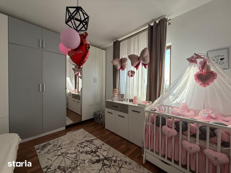 Casă cu 4 camere cu Teren 200 Mp în Rediu