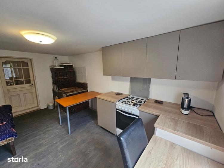 Casă cu 3 camere în Trăisteni