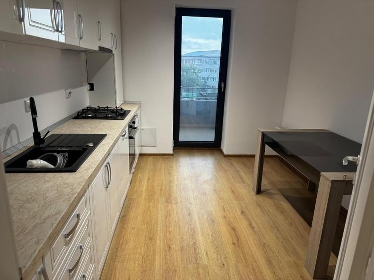Apartament cu 2 camere decomandat, mobilat în Nord