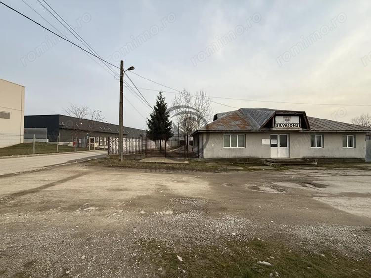 Casă cu 6 camere cu Canalizare în Ultracentral