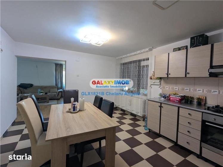 Casă cu 5 camere cu Teren 600 Mp în Adunații-Copăceni