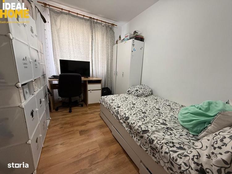Apartament cu 3 camere decomandat în Alexandru cel Bun